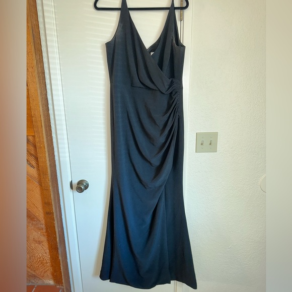 Black Dress the Population Ruched Side Slit Gown XXL - Picture 4 of 8